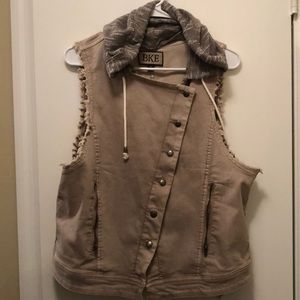 BKE vest